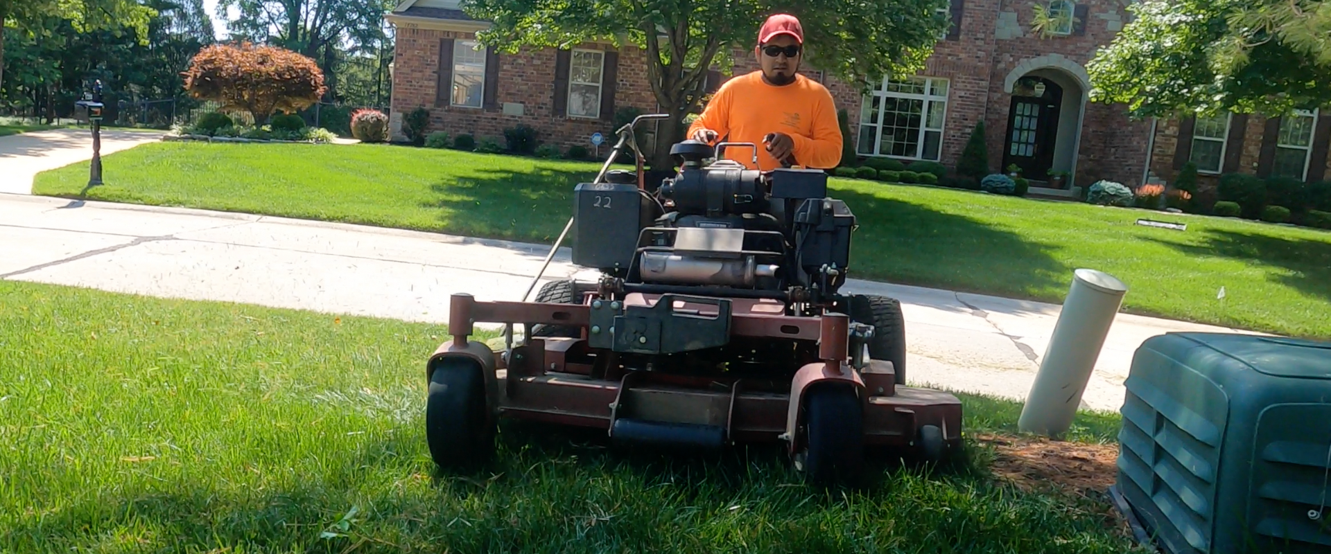 Lawn Mowing Services | Chesterfield Lawns & Landscapes